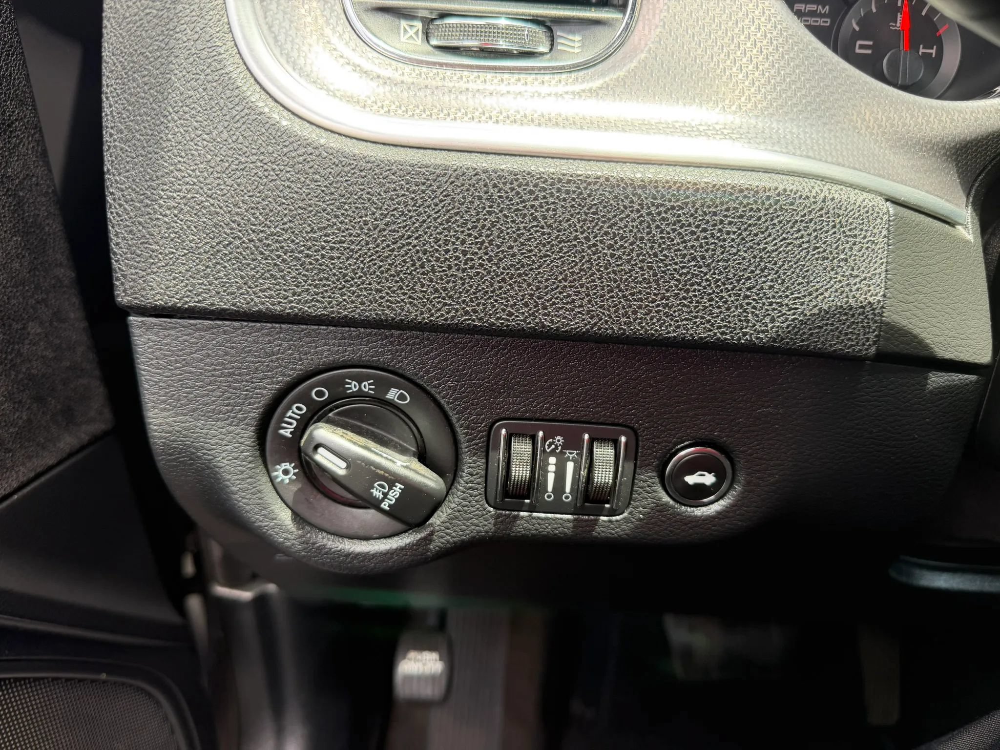 Used 2014 Dodge Charger SXT w/ Blacktop Package RWD image 20