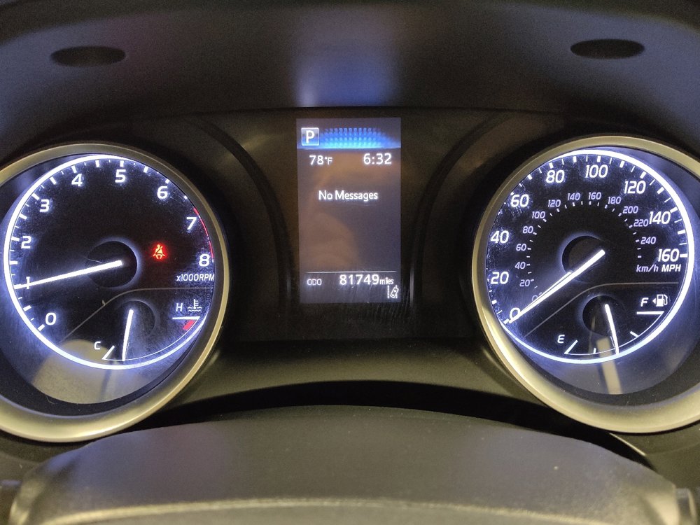 Used 2021 Toyota Camry LE image 23