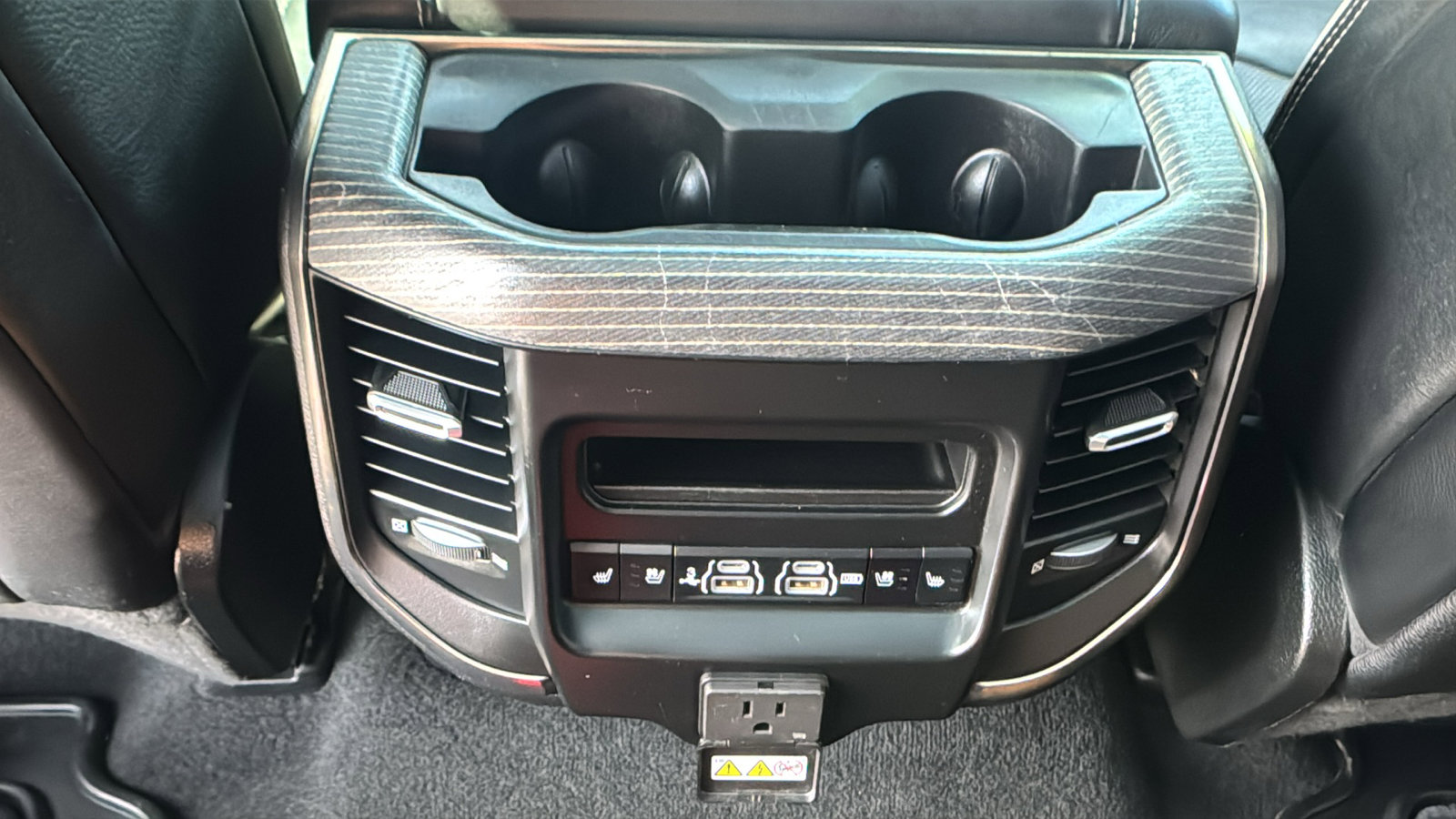 Used 2019 RAM 1500 Limited AWD/4WD image 23