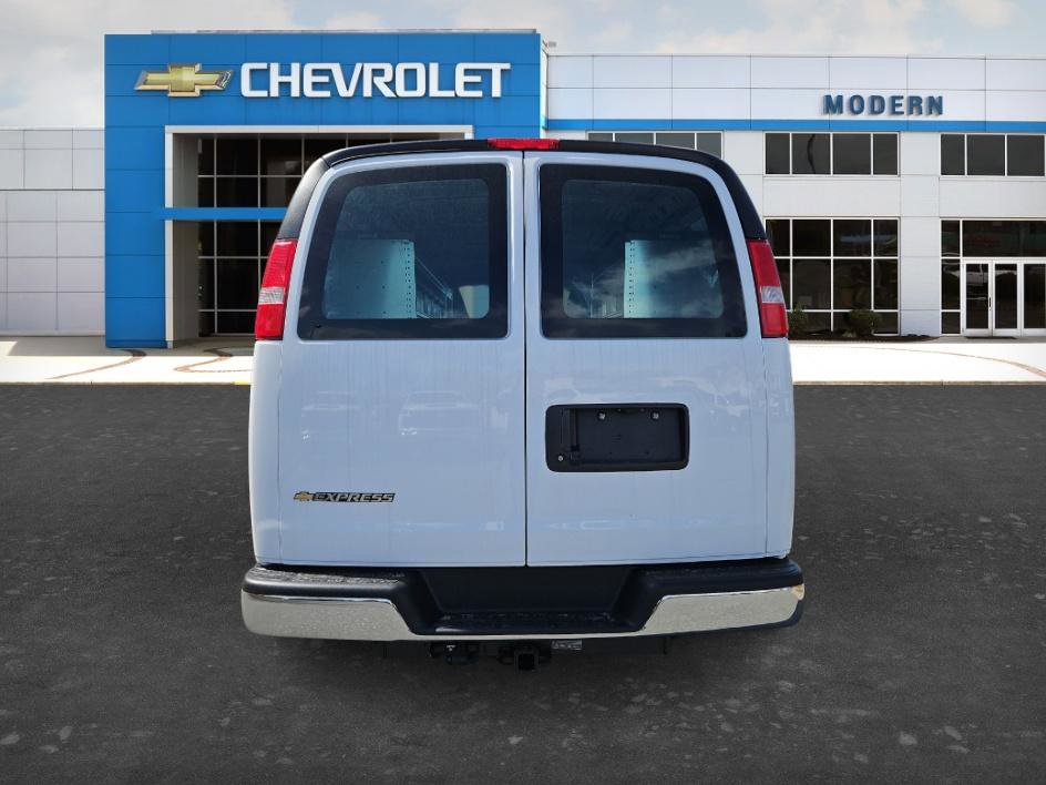 New 2026 Chevrolet Express 2500 w/ Driver Convenience Package RWD image 4