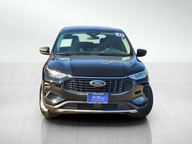 Certified 2023 Ford Escape Active AWD/4WD image 2