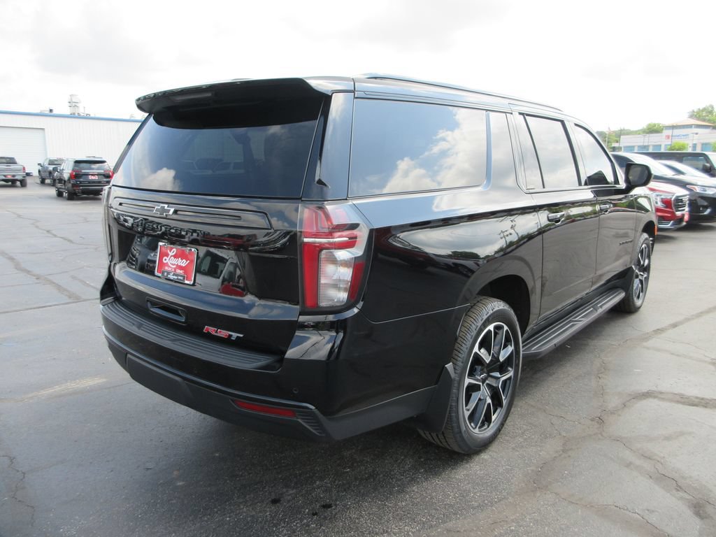 Certified 2023 Chevrolet Suburban RST AWD/4WD image 6