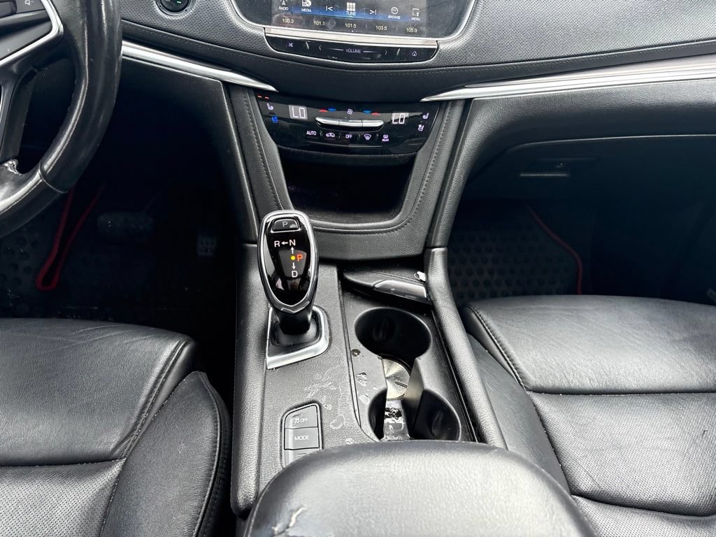Used 2018 Cadillac XT5 Premium Luxury AWD/4WD image 14
