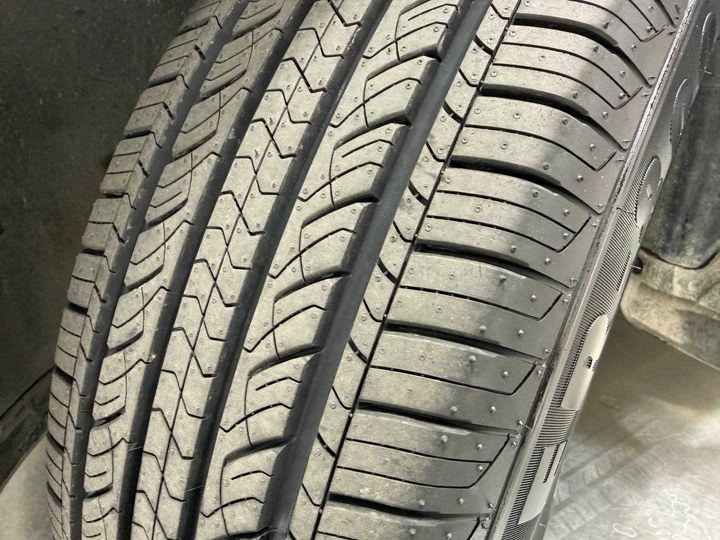 Used 2021 Volkswagen Tiguan SE image 54