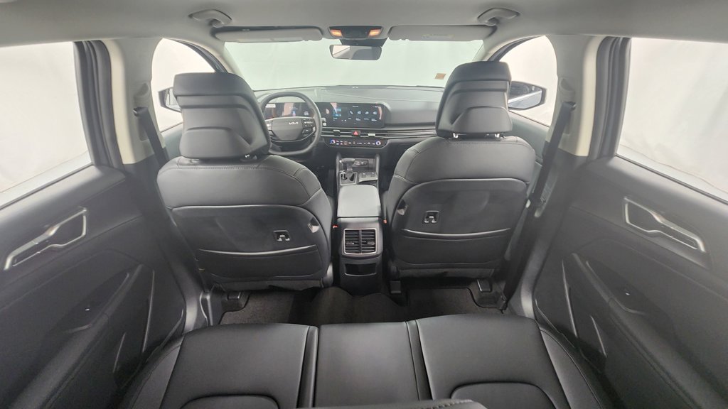 New 2026 Kia Sportage EX AWD/4WD image 17