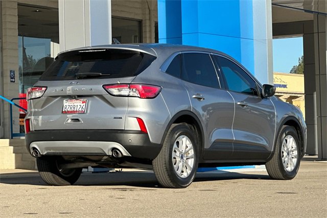 Used 2021 Ford Escape SE image 5