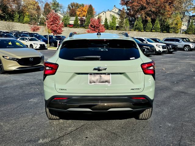 Used 2025 Chevrolet Trax ACTIV w/ Sunroof Package image 9