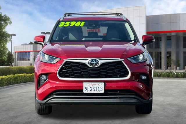 Used 2023 Toyota Highlander XLE FWD image 10