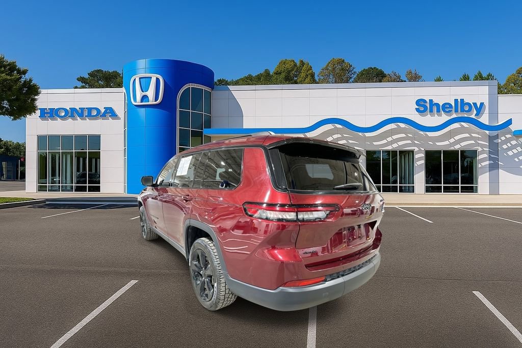 Used 2023 Jeep Grand Cherokee L Laredo image 6