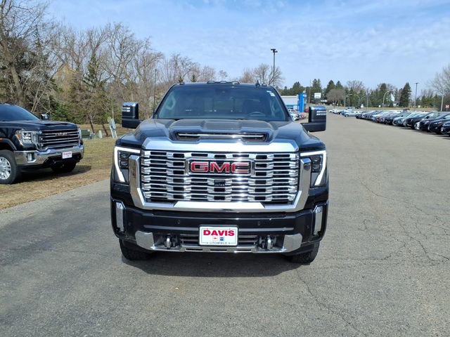 Used 2025 GMC Sierra 3500 Denali w/ Technology Package AWD/4WD image 9