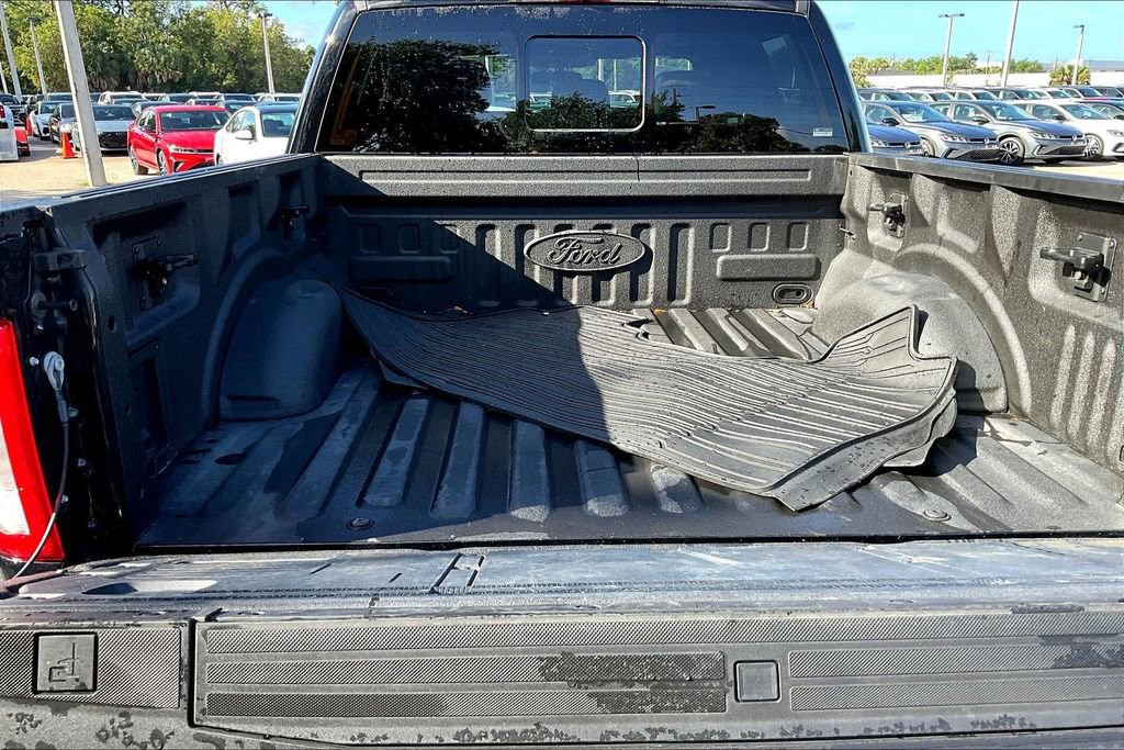 Used 2022 Ford F150 Lariat w/ Equipment Group 502A High image 16