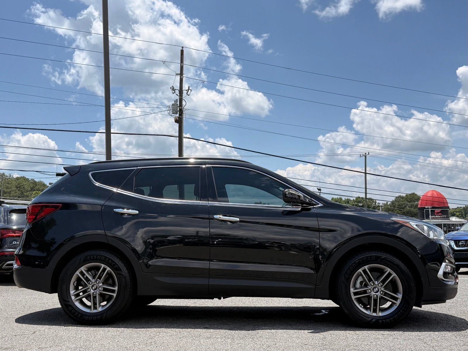 Used 2017 Hyundai Santa Fe Sport FWD image 6