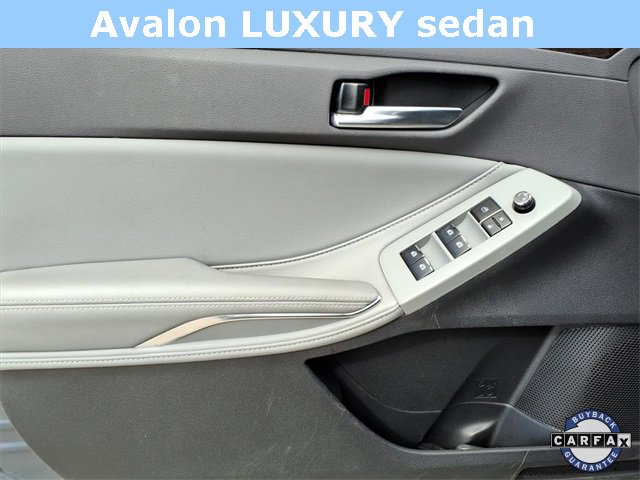 Used 2019 Toyota Avalon XLE image 15