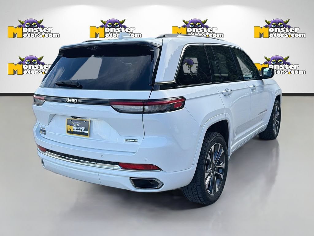 Used 2022 Jeep Grand Cherokee Overland w/ Luxury Tech Group IV AWD/4WD image 5