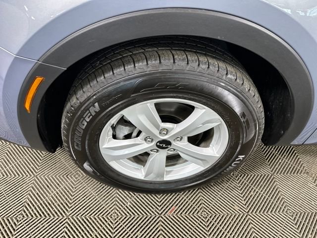 Used 2025 Kia Sorento LX image 10