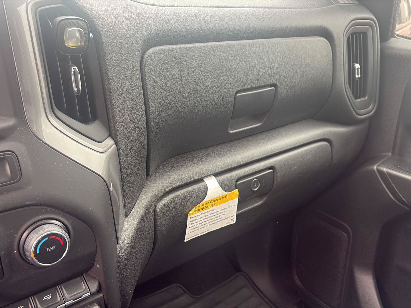 Used 2022 Chevrolet Silverado 1500 Custom RWD image 13