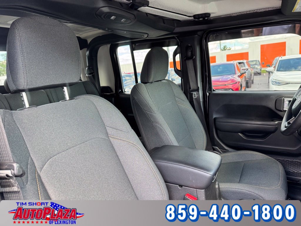 Used 2024 Jeep Gladiator Sport AWD/4WD image 40
