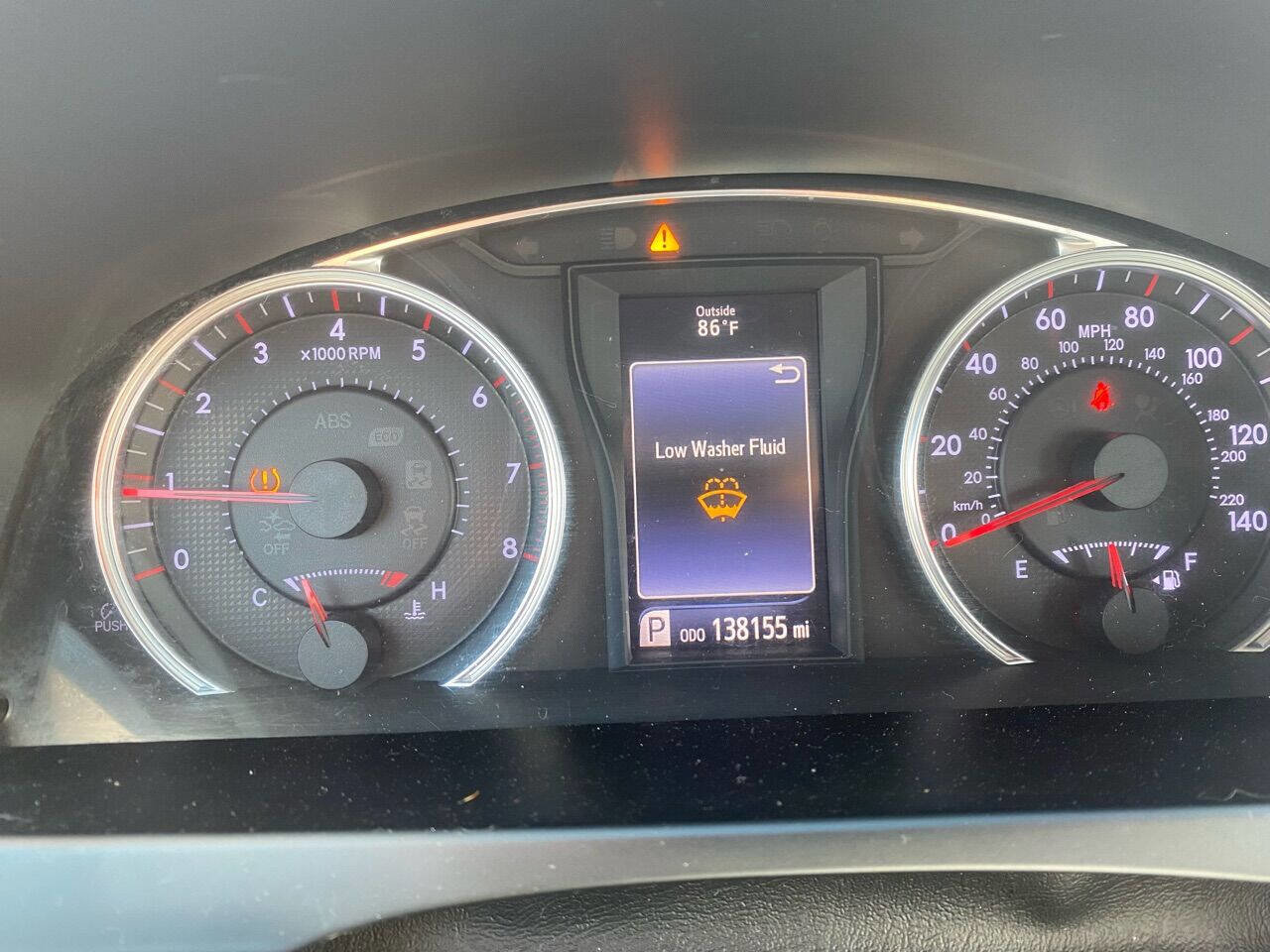 Used 2015 Toyota Camry SE image 11