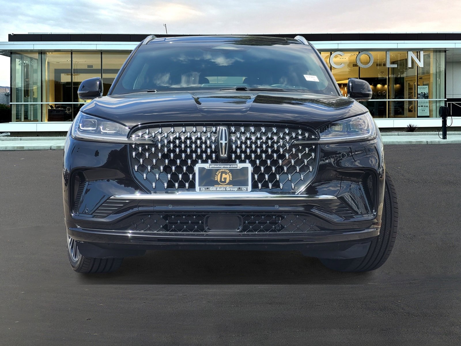 New 2025 Lincoln Aviator Black Label image 2