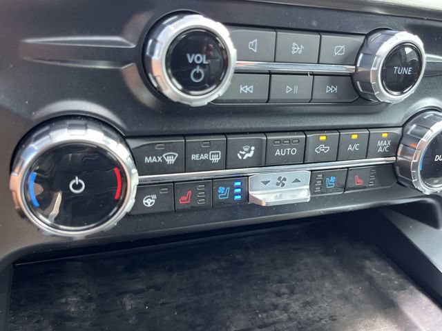 Used 2024 Ford F250 Lariat w/ Lariat Ultimate Package AWD/4WD image 41