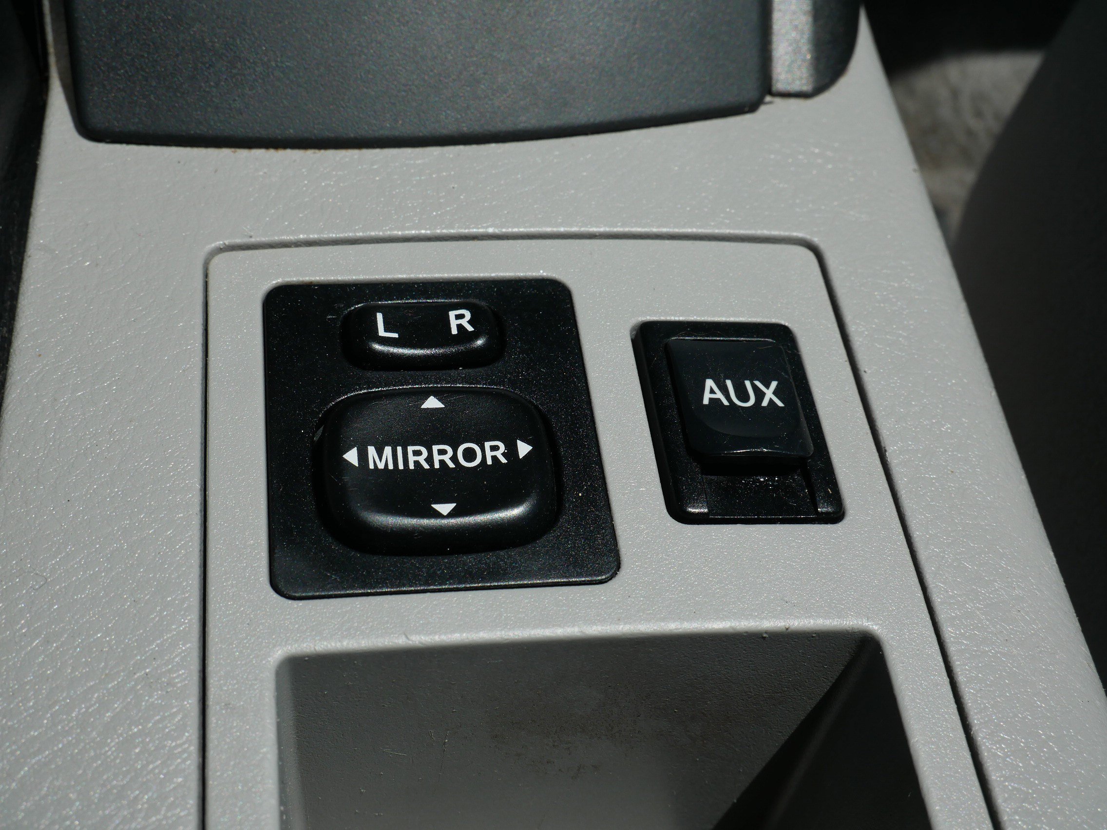 Used 2011 Toyota RAV4 2WD w/ Base L4 Extra Value Pkg image 32