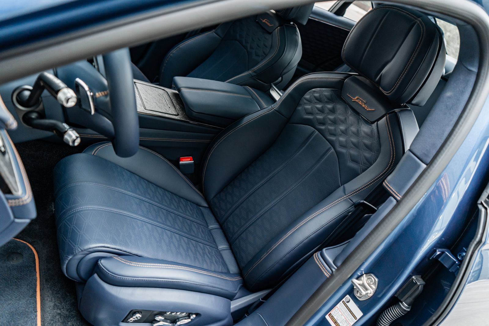 Certified 2025 Bentley Flying Spur Plug-In Hybrid AWD/4WD image 26
