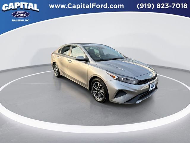 Used 2024 Kia Forte LXS image 2