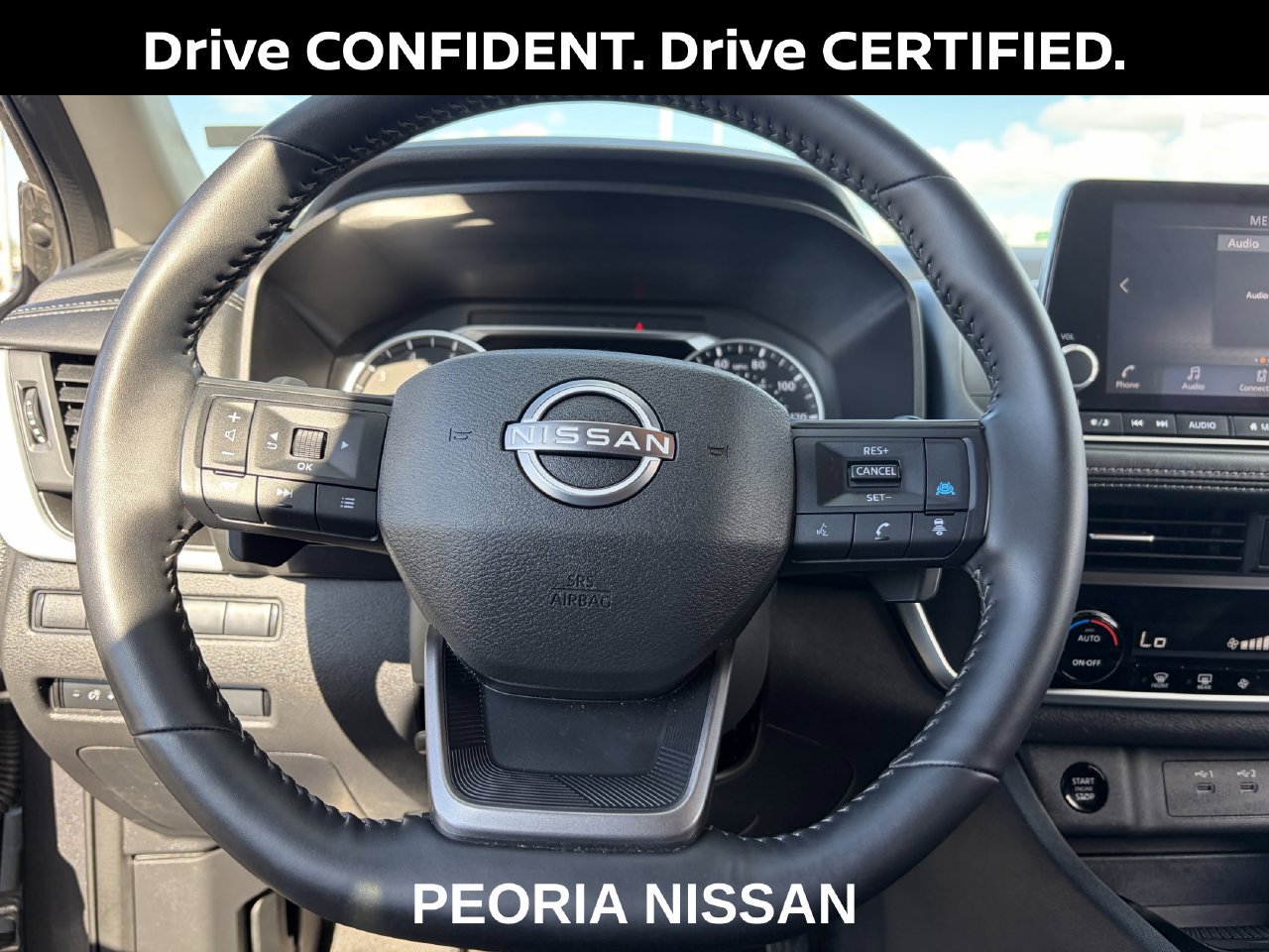 Certified 2025 Nissan Rogue SV FWD image 32