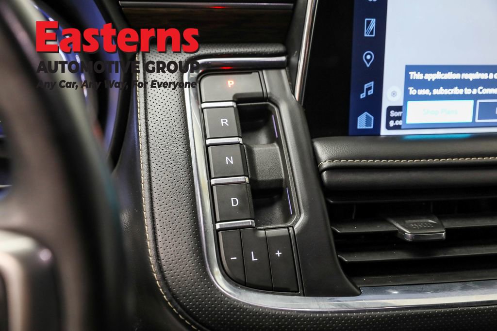 Used 2024 Chevrolet Suburban Premier RWD image 13