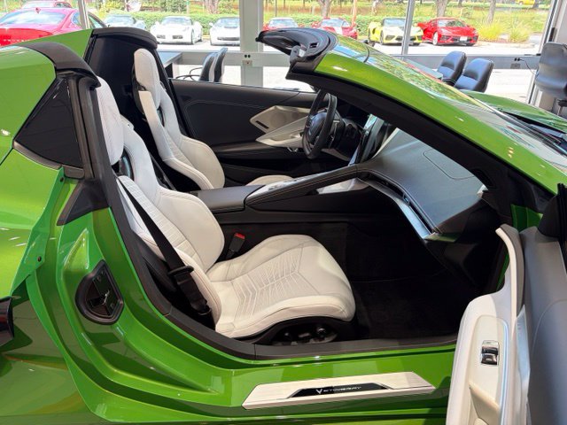 Used 2026 Chevrolet Corvette Stingray Preferred Conv w/ Z51 Performance Package RWD image 16