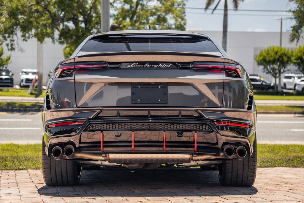 Used 2023 Lamborghini Urus S AWD/4WD image 4
