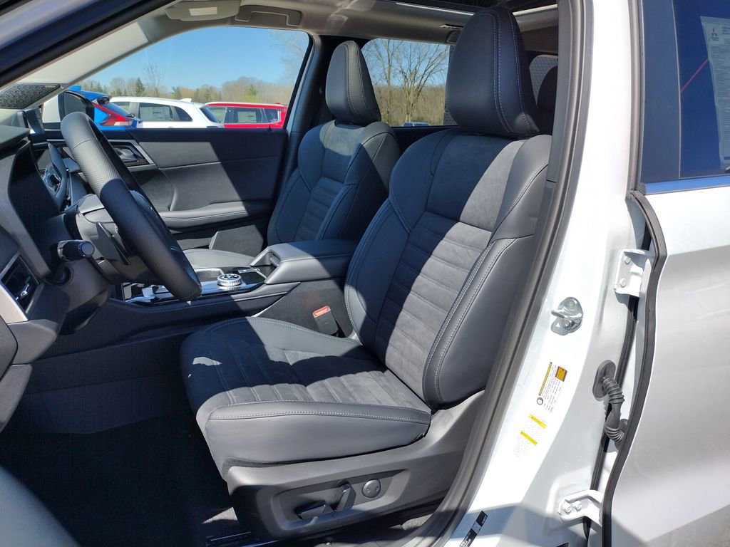 New 2026 Mitsubishi Outlander SE AWD/4WD image 8