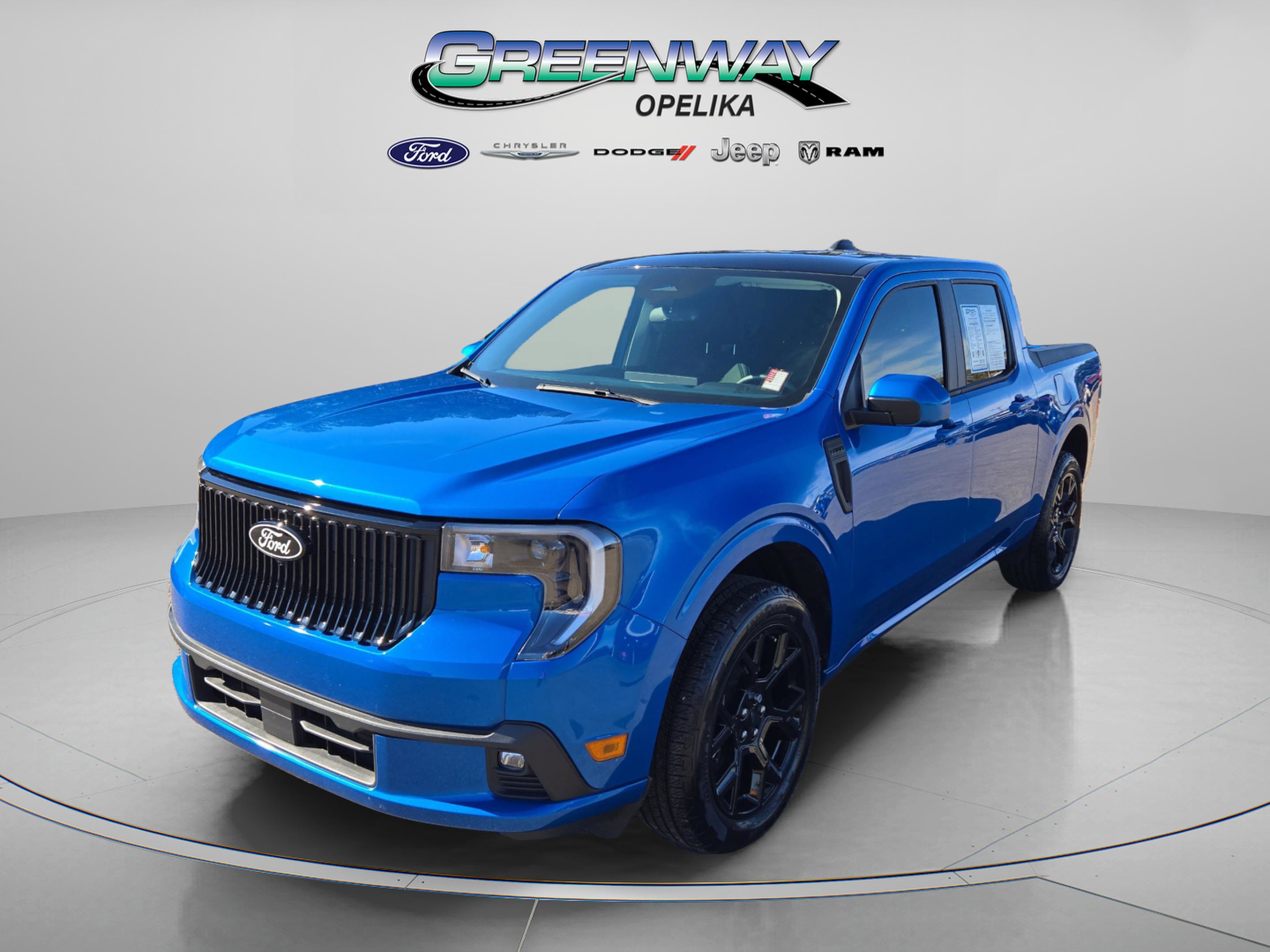 Used 2025 Ford Maverick Lobo image 3