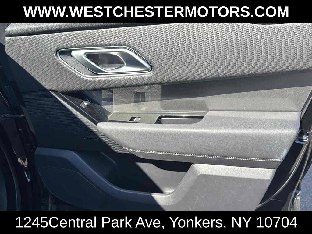 Used 2022 Land Rover Range Rover Velar S AWD/4WD image 12