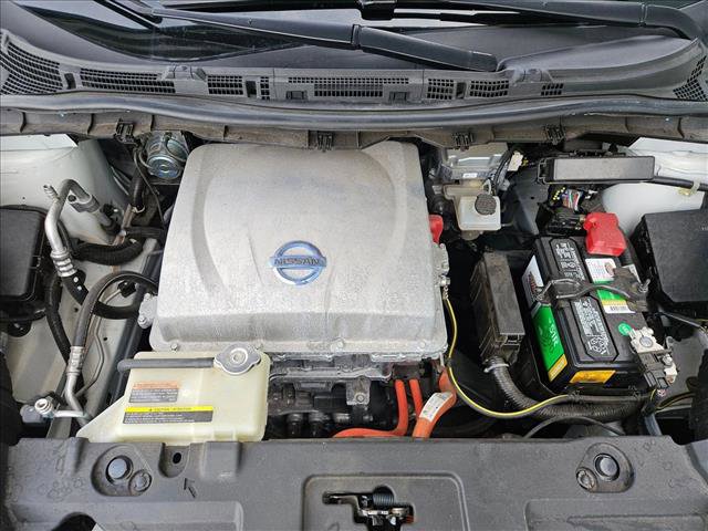 Used 2013 Nissan Leaf S w/ Charger Pkg image 21