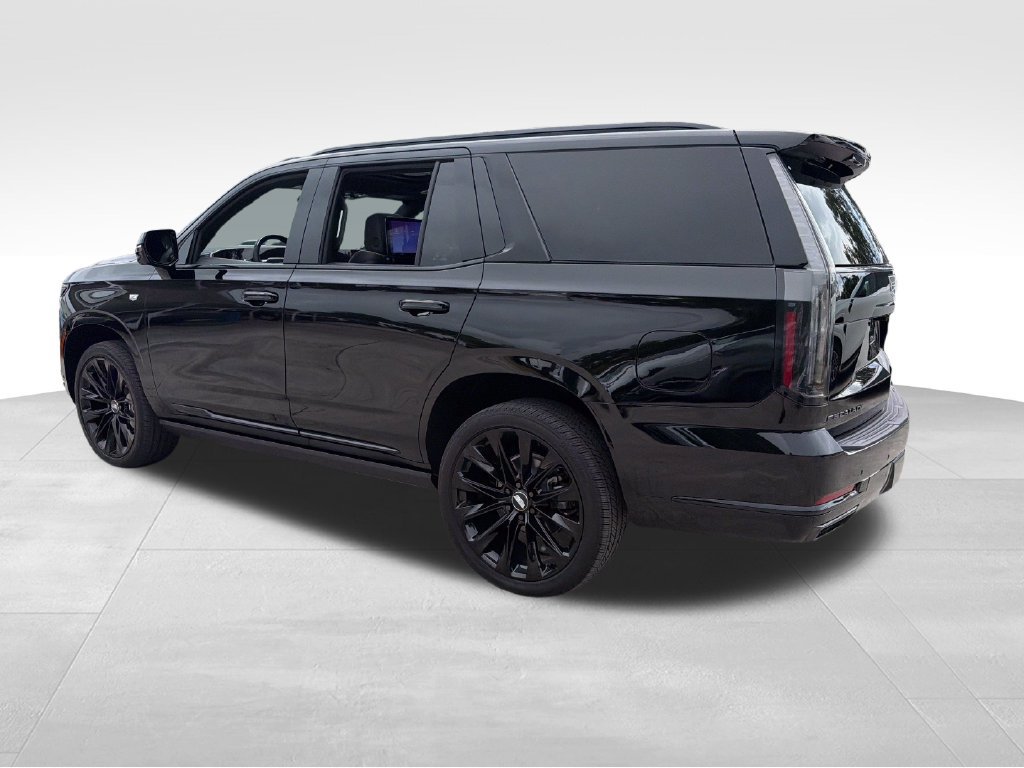 Used 2026 Cadillac Escalade Platinum Sport w/ LPO, ONYX Package AWD/4WD image 5