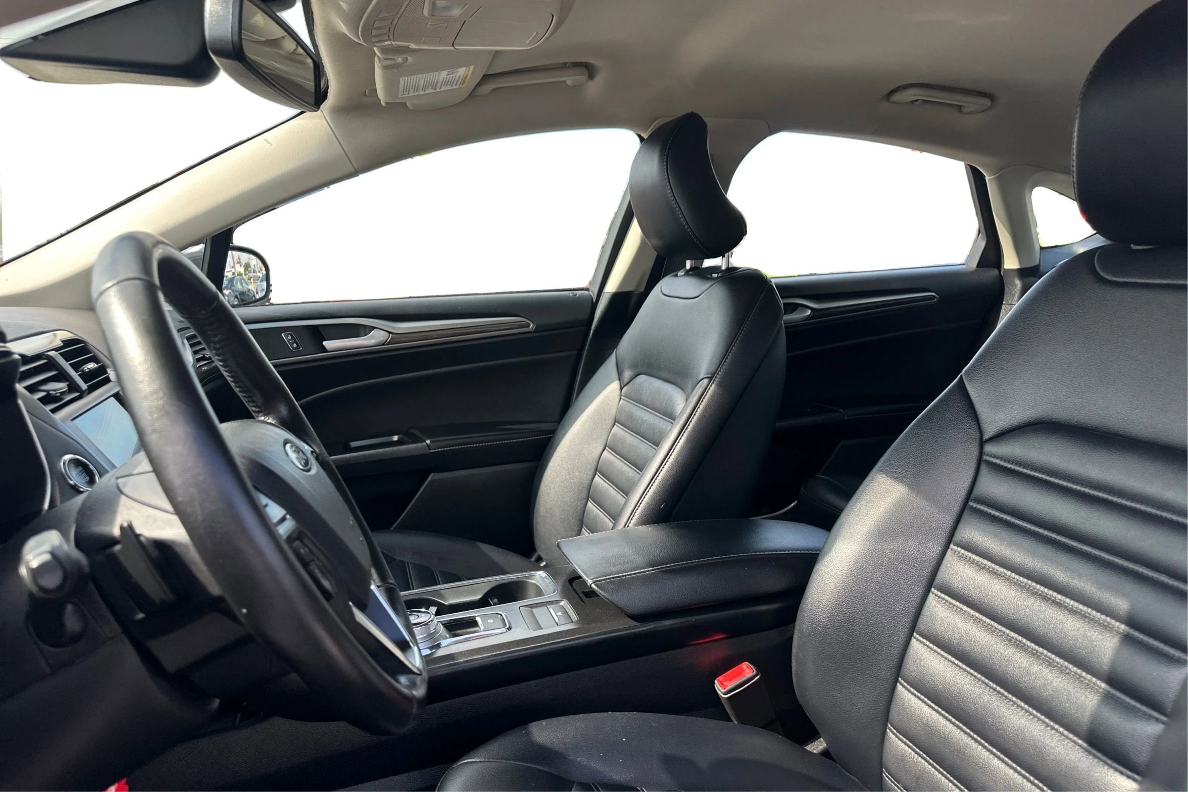 Used 2019 Ford Fusion SEL image 14