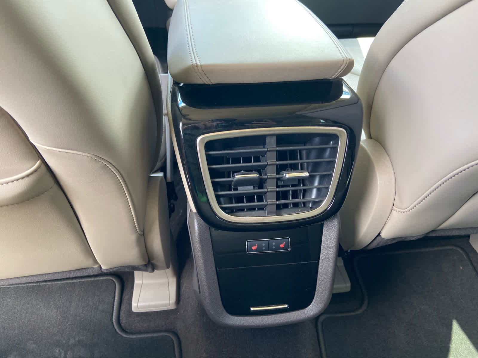 Used 2023 Lincoln Nautilus Reserve w/ Equipment Group 202A AWD/4WD image 19