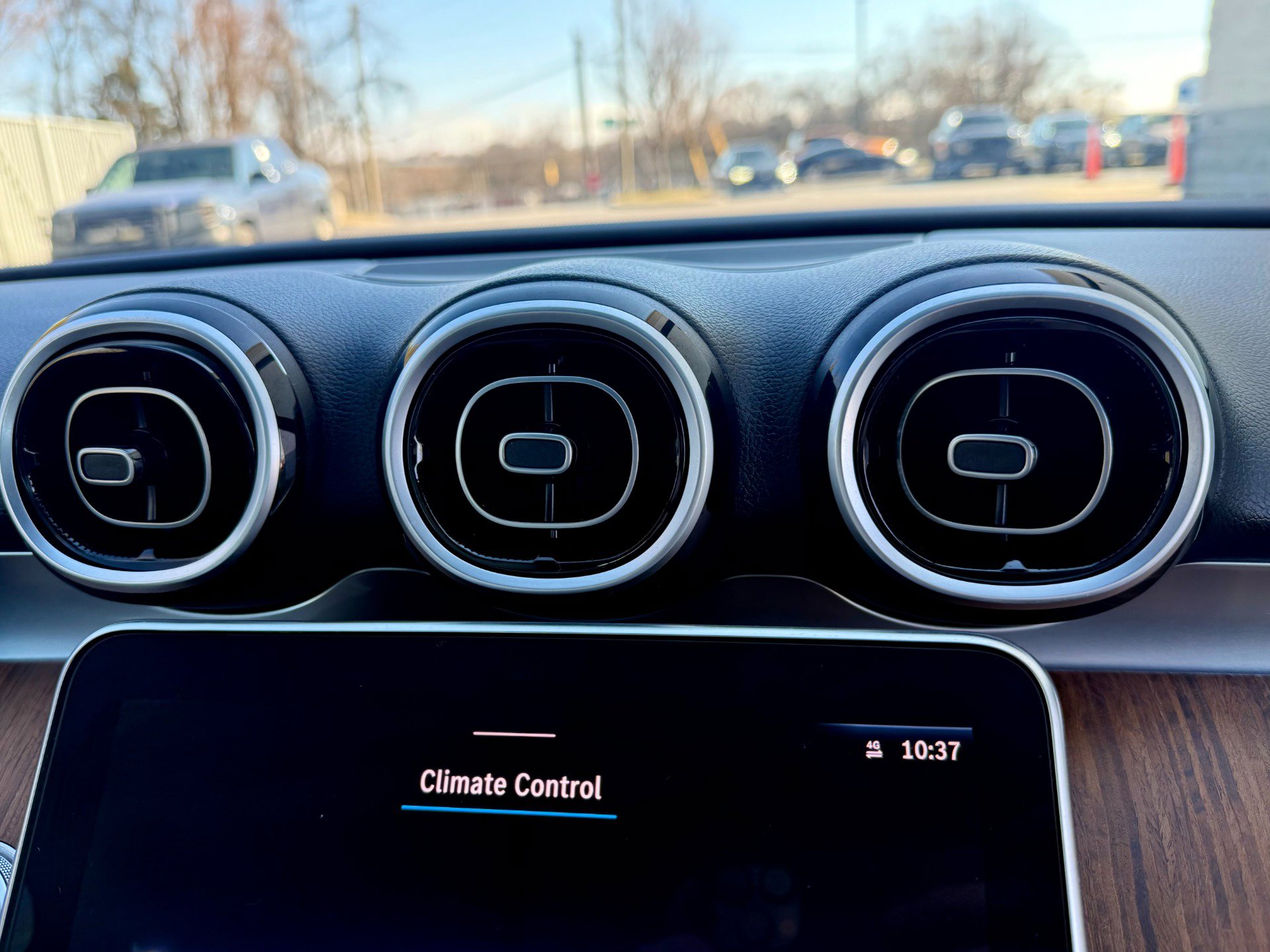 Used 2024 Mercedes-Benz C 300 Sedan image 29