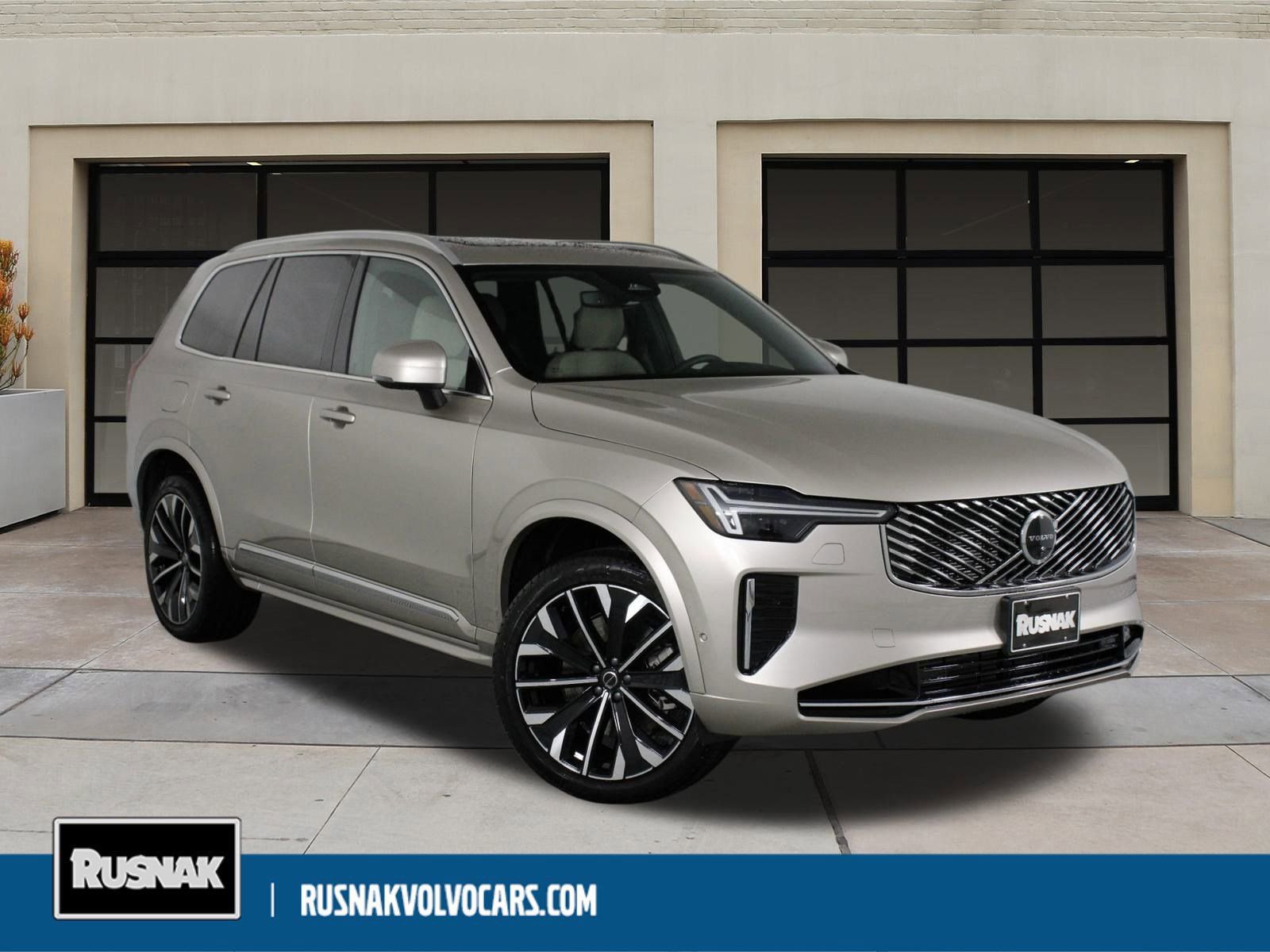 New 2026 Volvo XC90 T8 Plus w/ Protection Package Premier