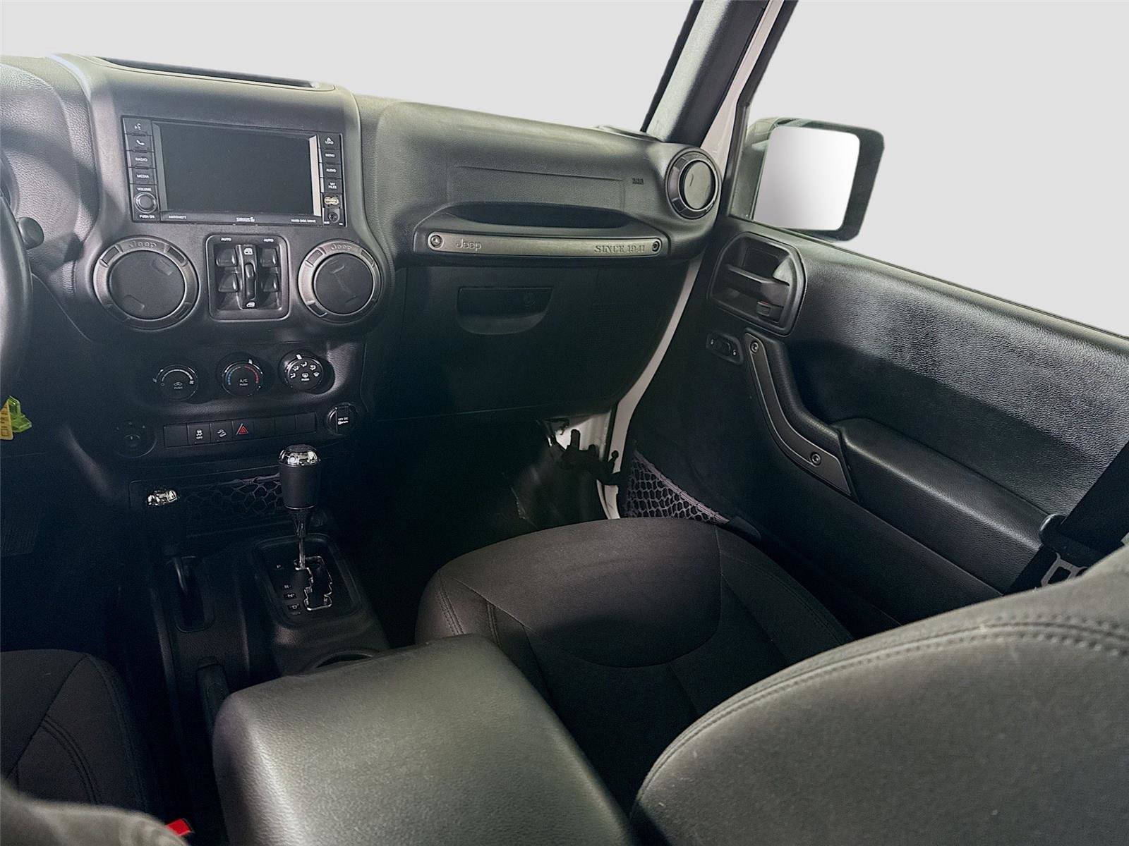 Used 2018 Jeep Wrangler Unlimited Sport S image 11