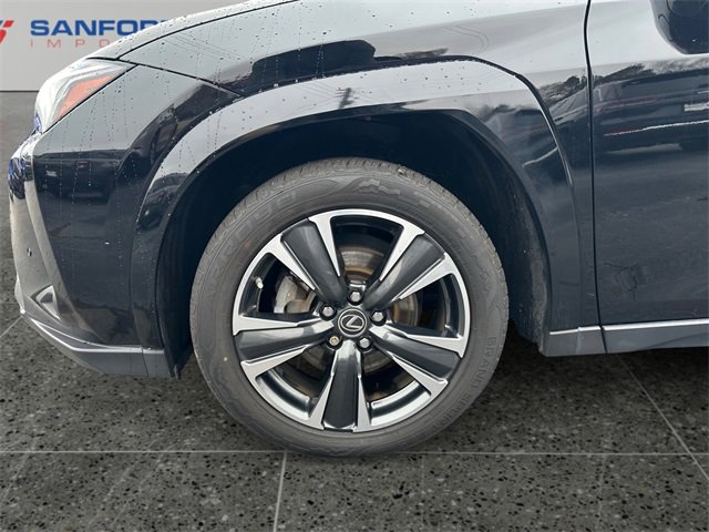 Used 2022 Lexus UX 250h w/ Premium Package image 14