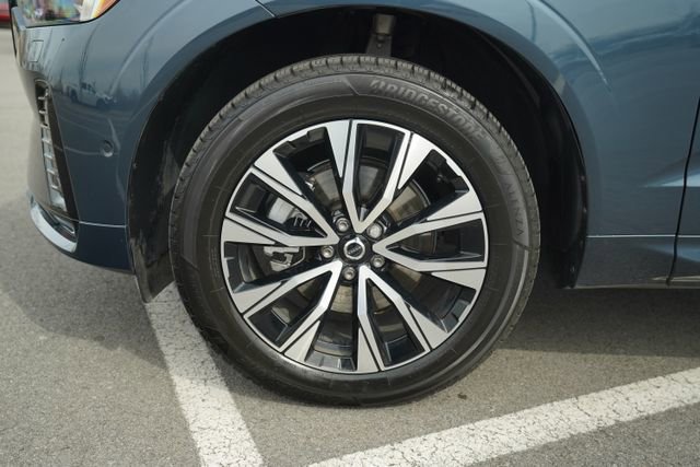 Used 2024 Volvo XC60 B5 Plus w/ Protection Package Premier image 52