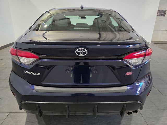 Used 2024 Toyota Corolla SE w/ SE Premium Package image 4