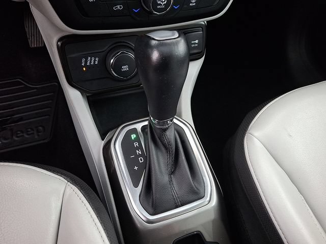 Used 2020 Jeep Renegade Limited w/ Safety and Security Group AWD/4WD image 26