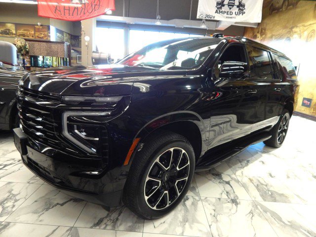 Used 2025 Chevrolet Suburban RST image 1