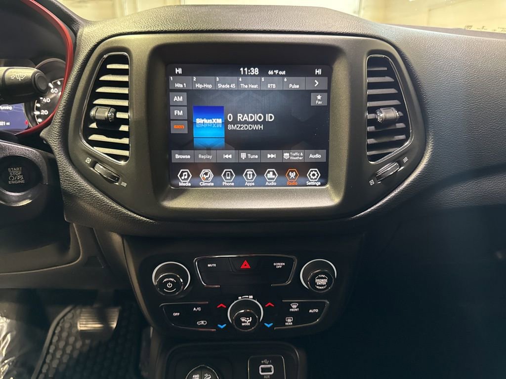 Used 2020 Jeep Compass Trailhawk AWD/4WD image 18