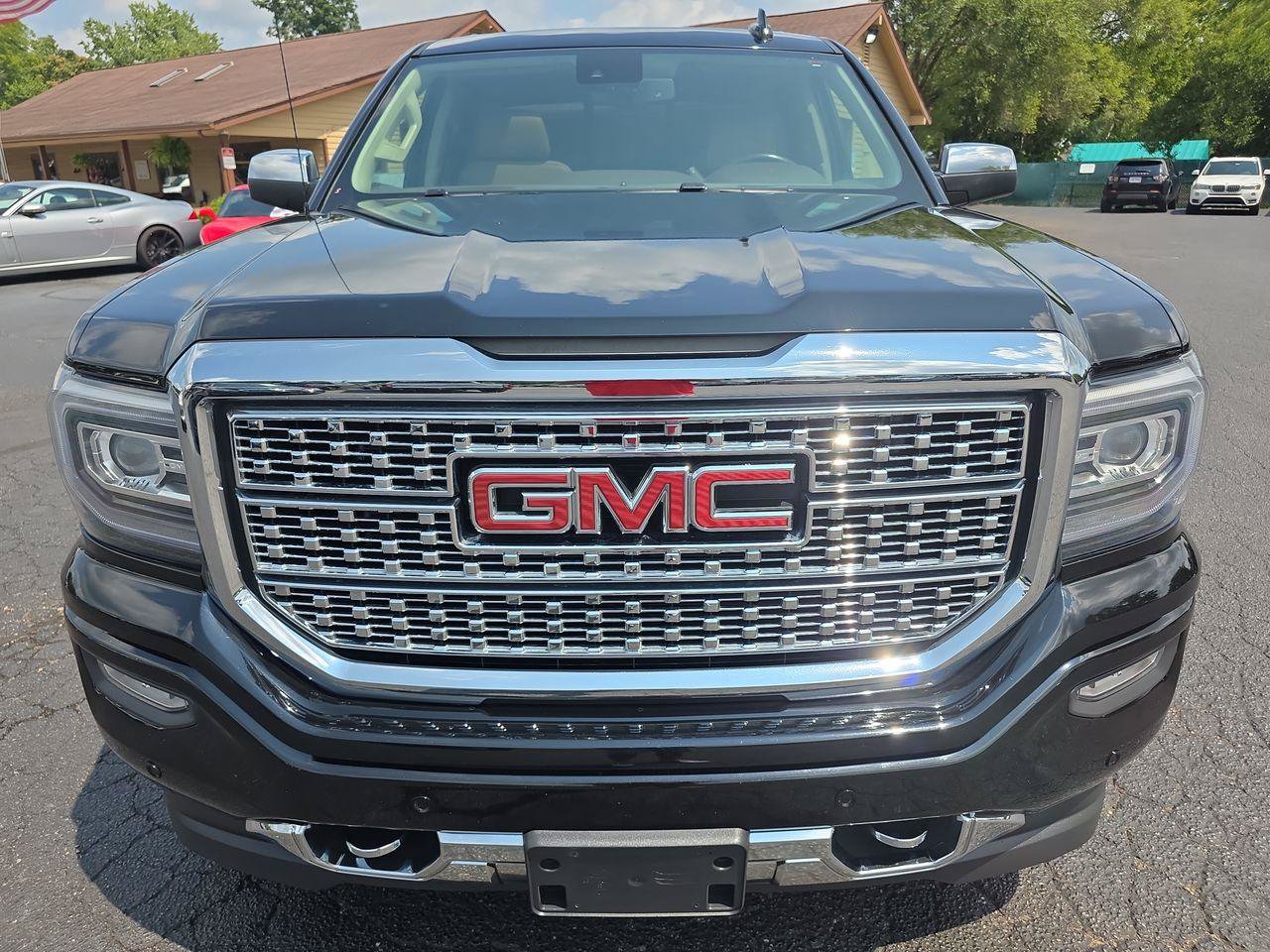 Used 2018 GMC Sierra 1500 Denali w/ Denali Ultimate Package AWD/4WD image 12