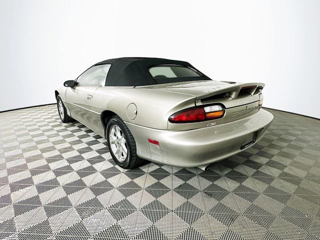 Used 2000 Chevrolet Camaro Z28 w/ SS Performance/Appearance Pkg image 9