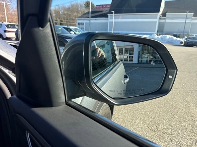 Certified 2025 Volkswagen Atlas Cross Sport SE image 35